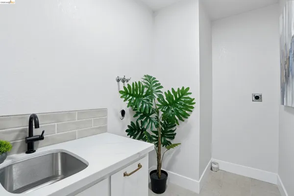 $929,000 | 6201 Hillside Drive, El Sobrante, CA 94803