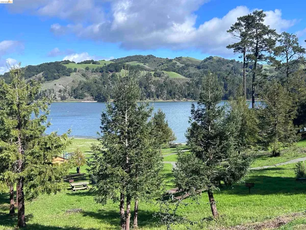 $929,000 | 6201 Hillside Drive, El Sobrante, CA 94803