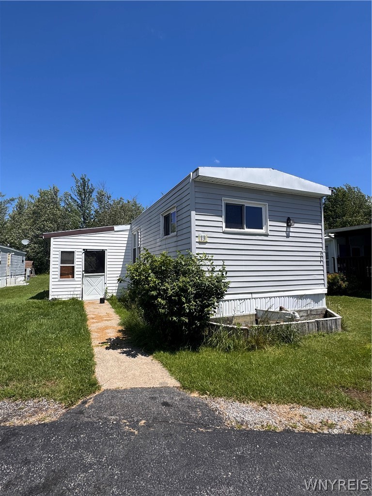 11922 Buckwheat Road Newstead, NY 14004 - Photo 1 of 10