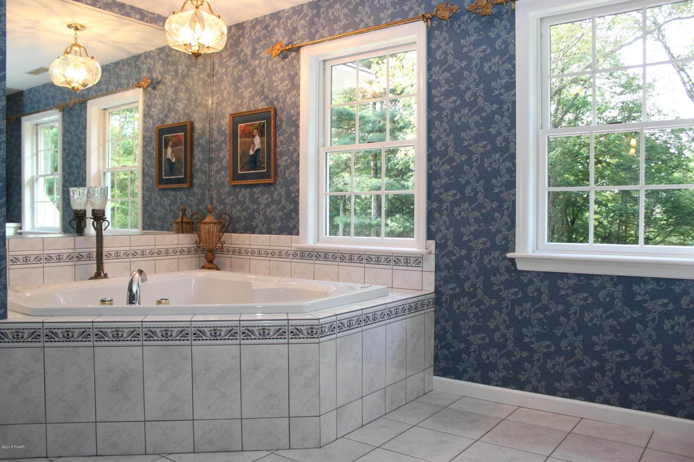 111 Steves Road Tafton, PA 18464 - Photo 36 of 51 Master Whirlpool