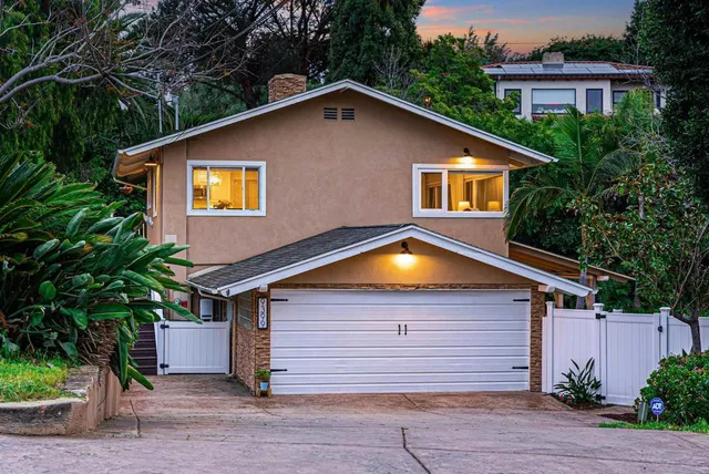 $1,415,000 | 9399 Carmichael Drive, La Mesa, CA 91941