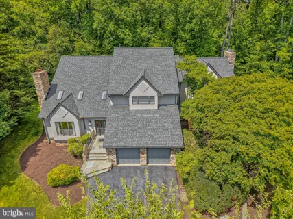 $1,995,000 | 904 Falls Bridge Lane, Great Falls, VA 22066