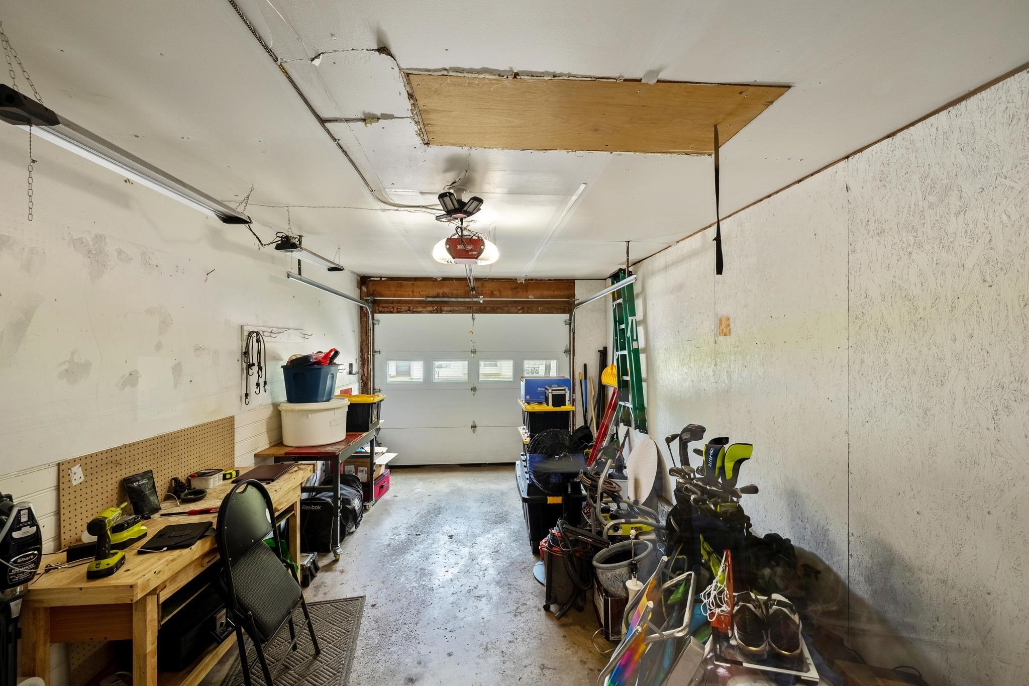 72 Saybrook Road Essex Junction, VT 05452 - Photo 4 of 40