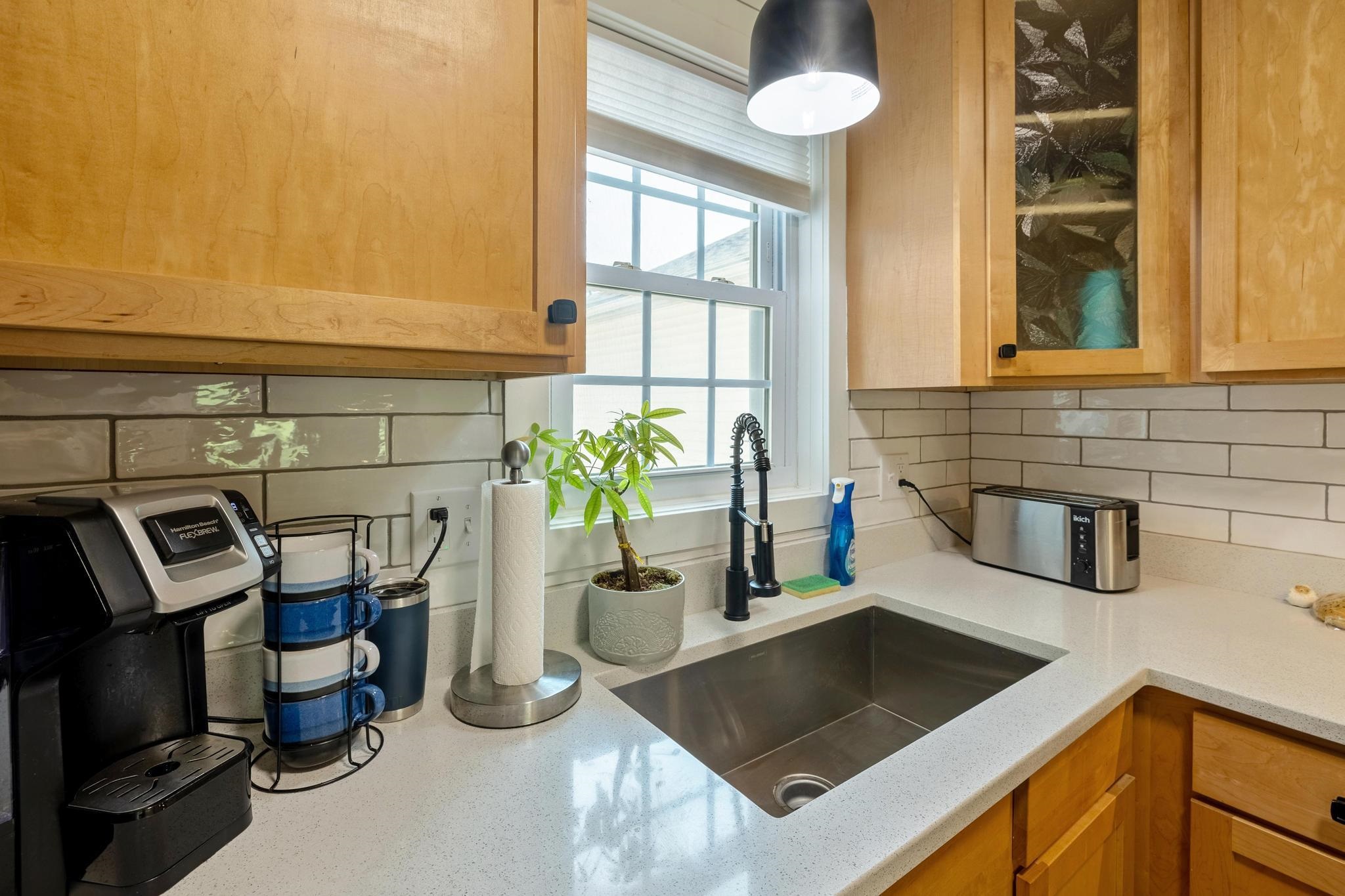 72 Saybrook Road Essex Junction, VT 05452 - Photo 6 of 40