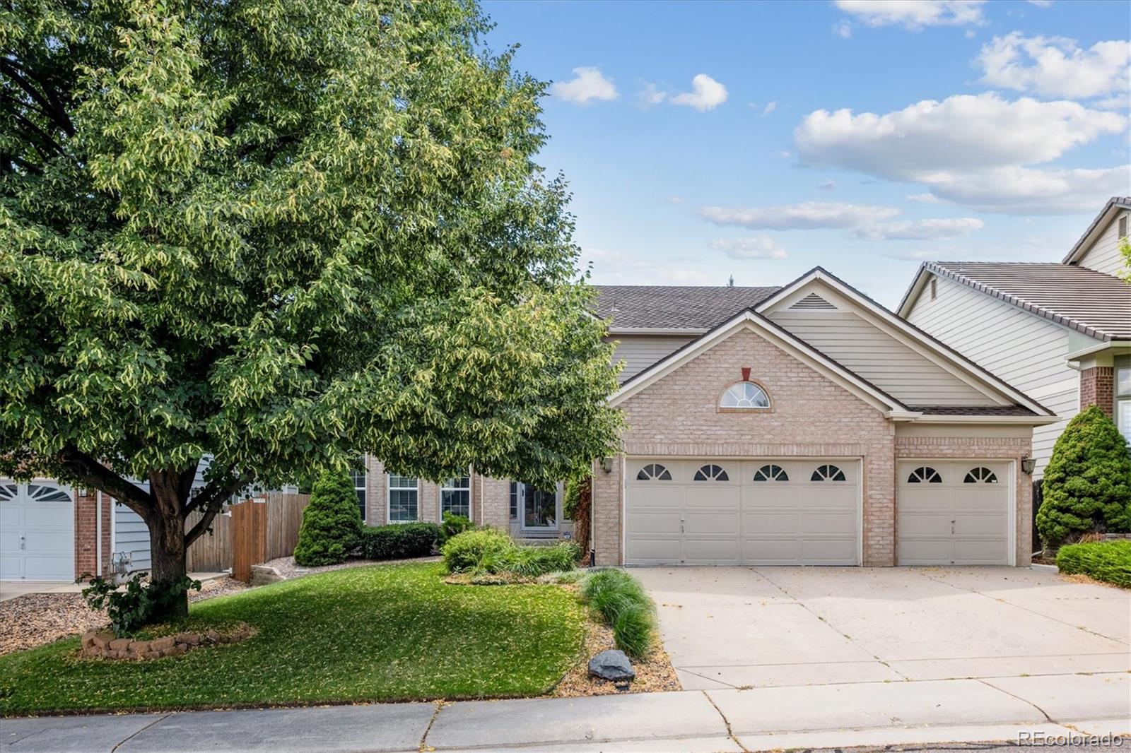 9793 Cypress Point Circle Lone Tree, CO 80124 - Photo 2 of 39