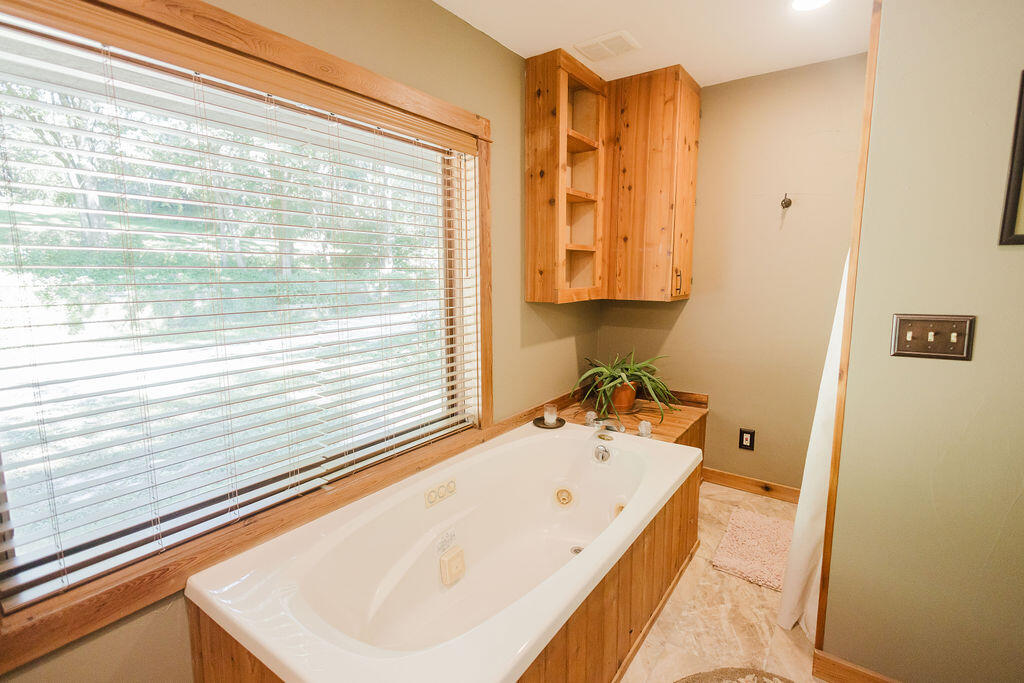 111 Old Darlington Road Mineral Point, WI 53565 - Photo 10 of 47 OldDarlington-60