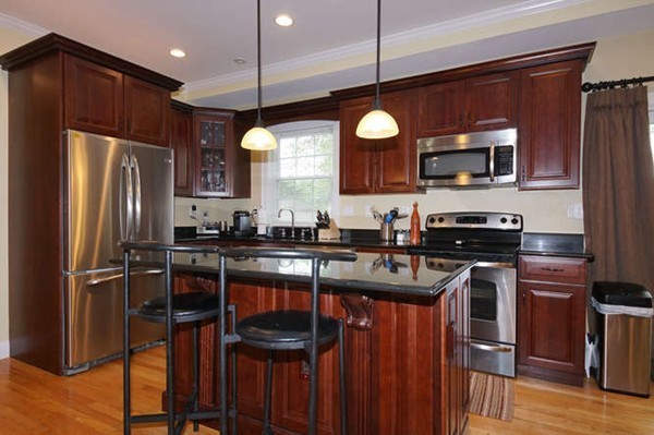 7 Spring Valley Road Natick, MA 01760 - Photo 7 of 30 Gallery Image 7