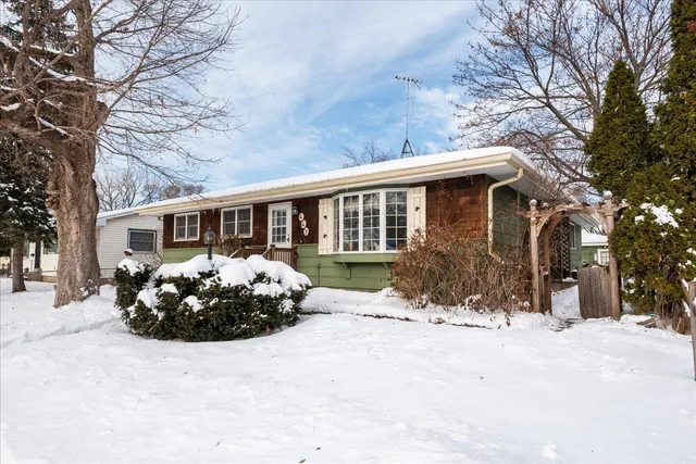 $237,500 | 449 Lafond Avenue, St. Paul, MN 55103