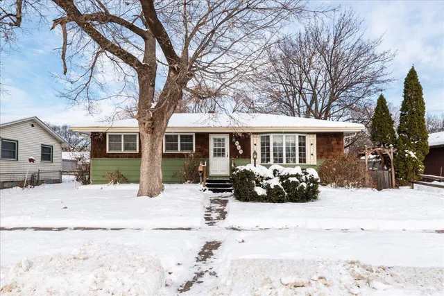 $237,500 | 449 Lafond Avenue, St. Paul, MN 55103