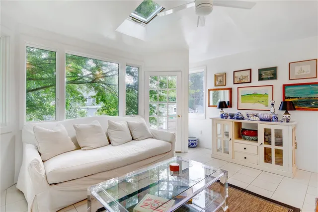 $8,000 | 24 Hunter Avenue, Newport, RI 02840