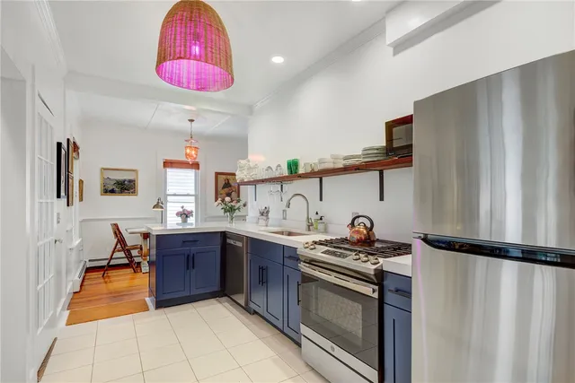 $8,000 | 24 Hunter Avenue, Newport, RI 02840