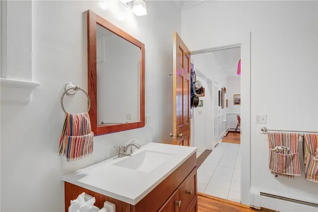 $8,000 | 24 Hunter Avenue, Newport, RI 02840