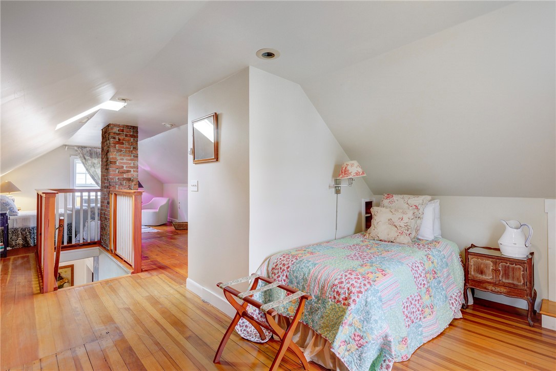 24 Hunter Avenue Newport, RI 02840 - Photo 24 of 32