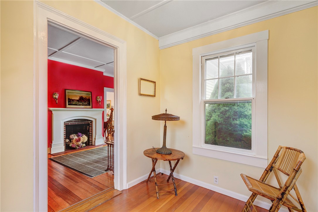 24 Hunter Avenue Newport, RI 02840 - Photo 27 of 32