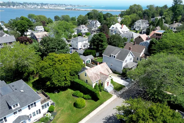 $8,000 | 24 Hunter Avenue, Newport, RI 02840