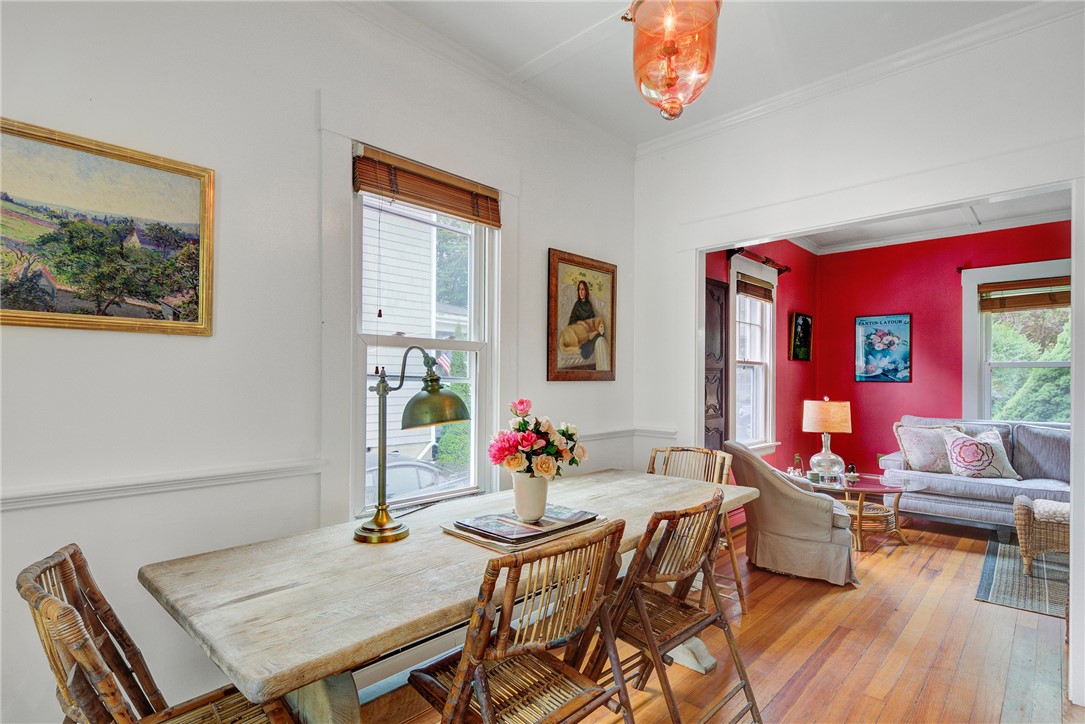 24 Hunter Avenue Newport, RI 02840 - Photo 9 of 32