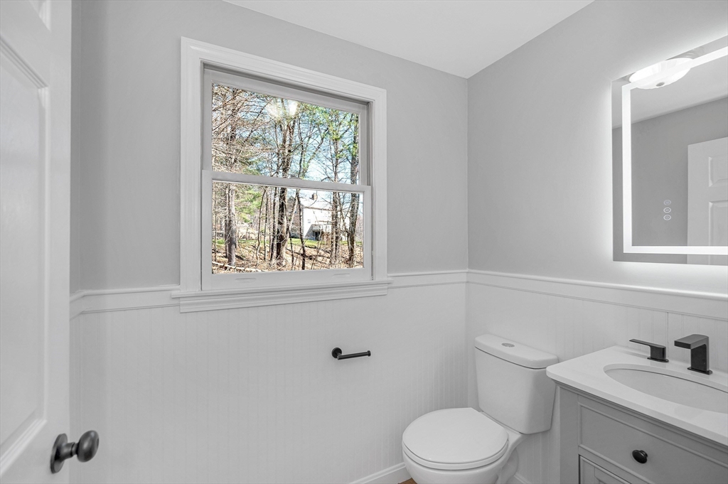 255 Hay Meadow Road North Andover, MA 01845 - Photo 13 of 39