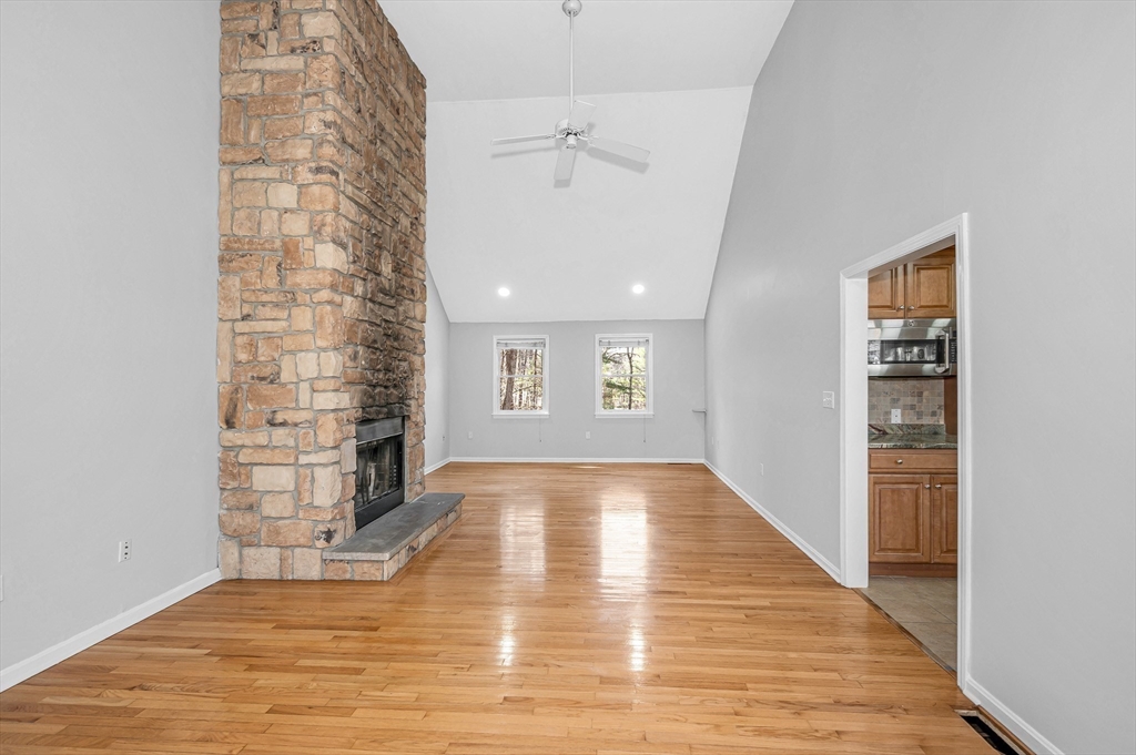 255 Hay Meadow Road North Andover, MA 01845 - Photo 17 of 39