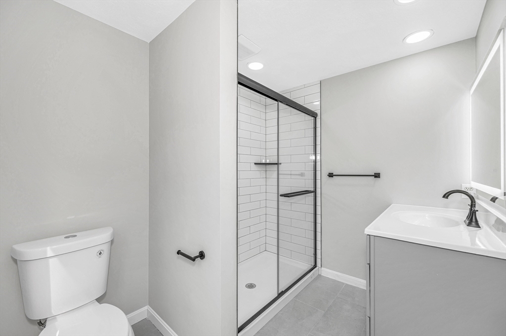 255 Hay Meadow Road North Andover, MA 01845 - Photo 24 of 39