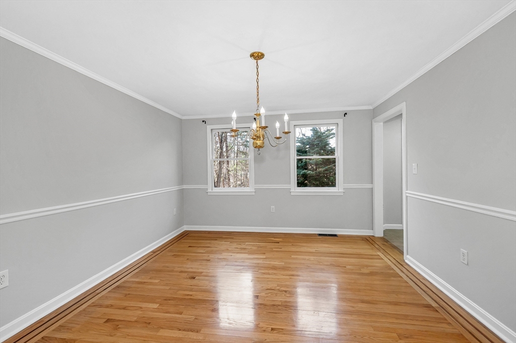 255 Hay Meadow Road North Andover, MA 01845 - Photo 7 of 39