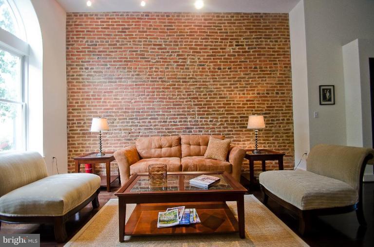 525 9th Street Northeast, Unit 5 Washington, DC 20002 - Photo 2 of 4 Family Room