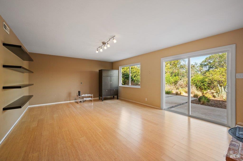 4 Longfellow Road Mill Valley, CA 94941 - Photo 25 of 49 Gallery Image 25