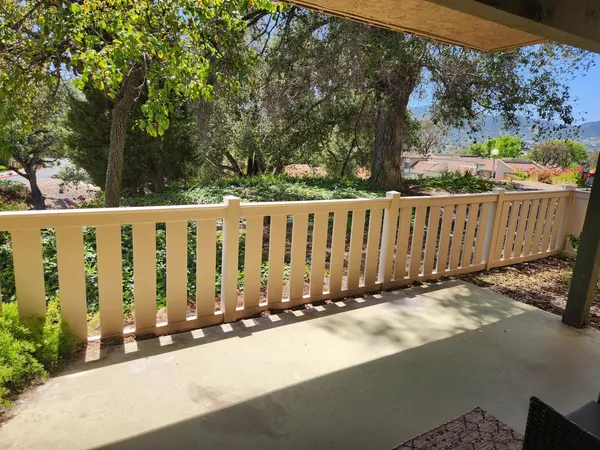 $429,000 | 324 Chestnut Hill Court, Unit 11, Thousand Oaks, CA 91360