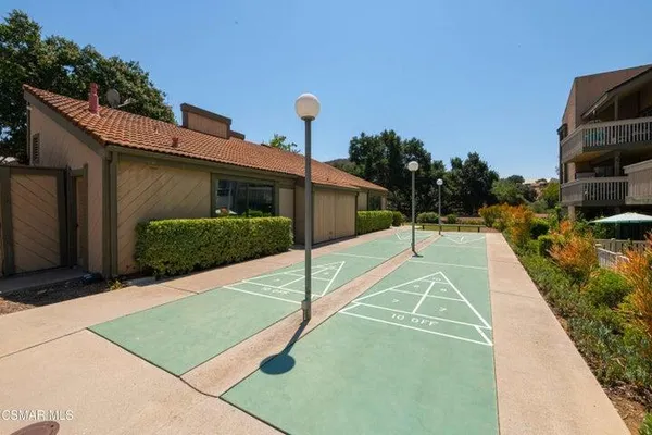 $429,000 | 324 Chestnut Hill Court, Unit 11, Thousand Oaks, CA 91360
