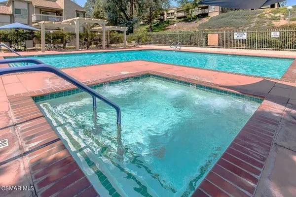 $429,000 | 324 Chestnut Hill Court, Unit 11, Thousand Oaks, CA 91360