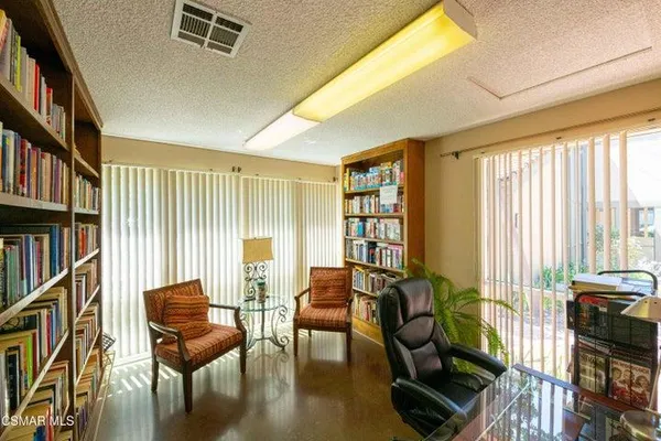 $429,000 | 324 Chestnut Hill Court, Unit 11, Thousand Oaks, CA 91360