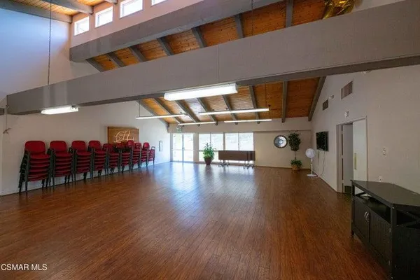$429,000 | 324 Chestnut Hill Court, Unit 11, Thousand Oaks, CA 91360