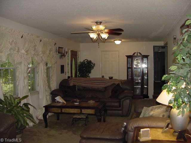 173 Farmbrook Road Mount Airy, NC 27030 - Photo 2 of 9 Other. Livingroom