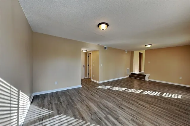 $2,015 | 7000 Greenfield Lane, Cumming, GA 30028