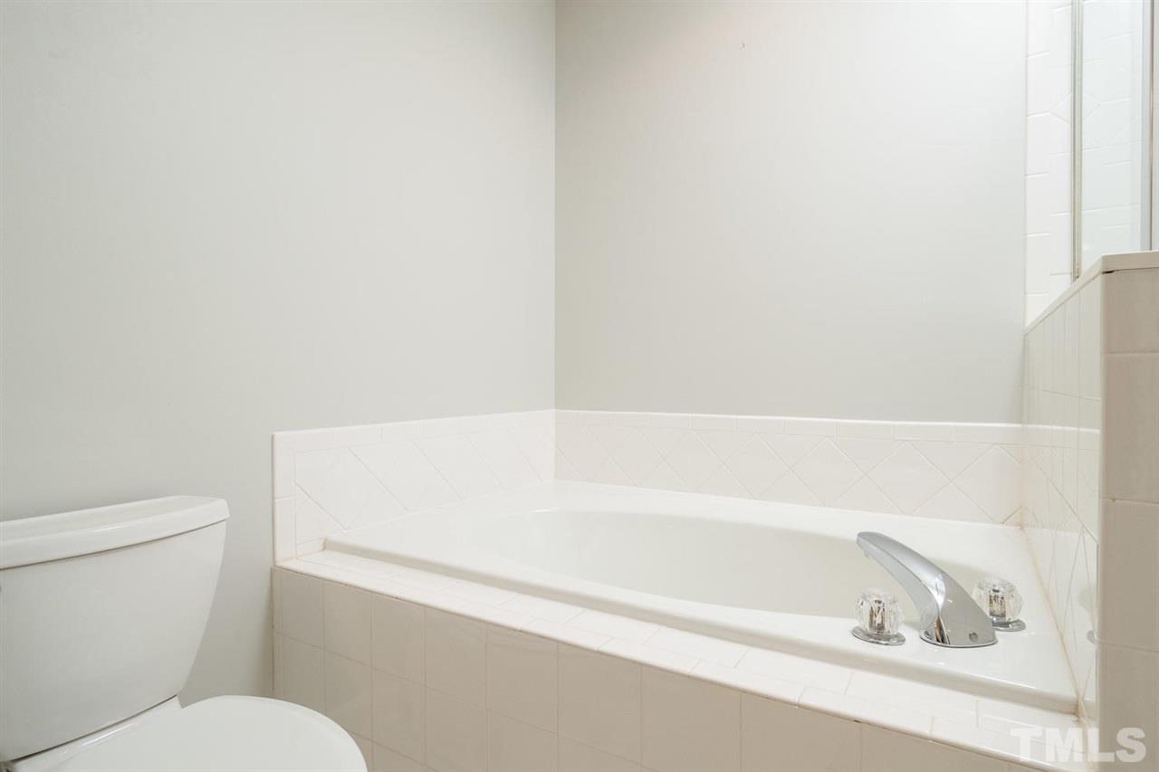 4563 Treerose Way Raleigh, NC 27606 - Photo 15 of 24 Gallery Image 15
