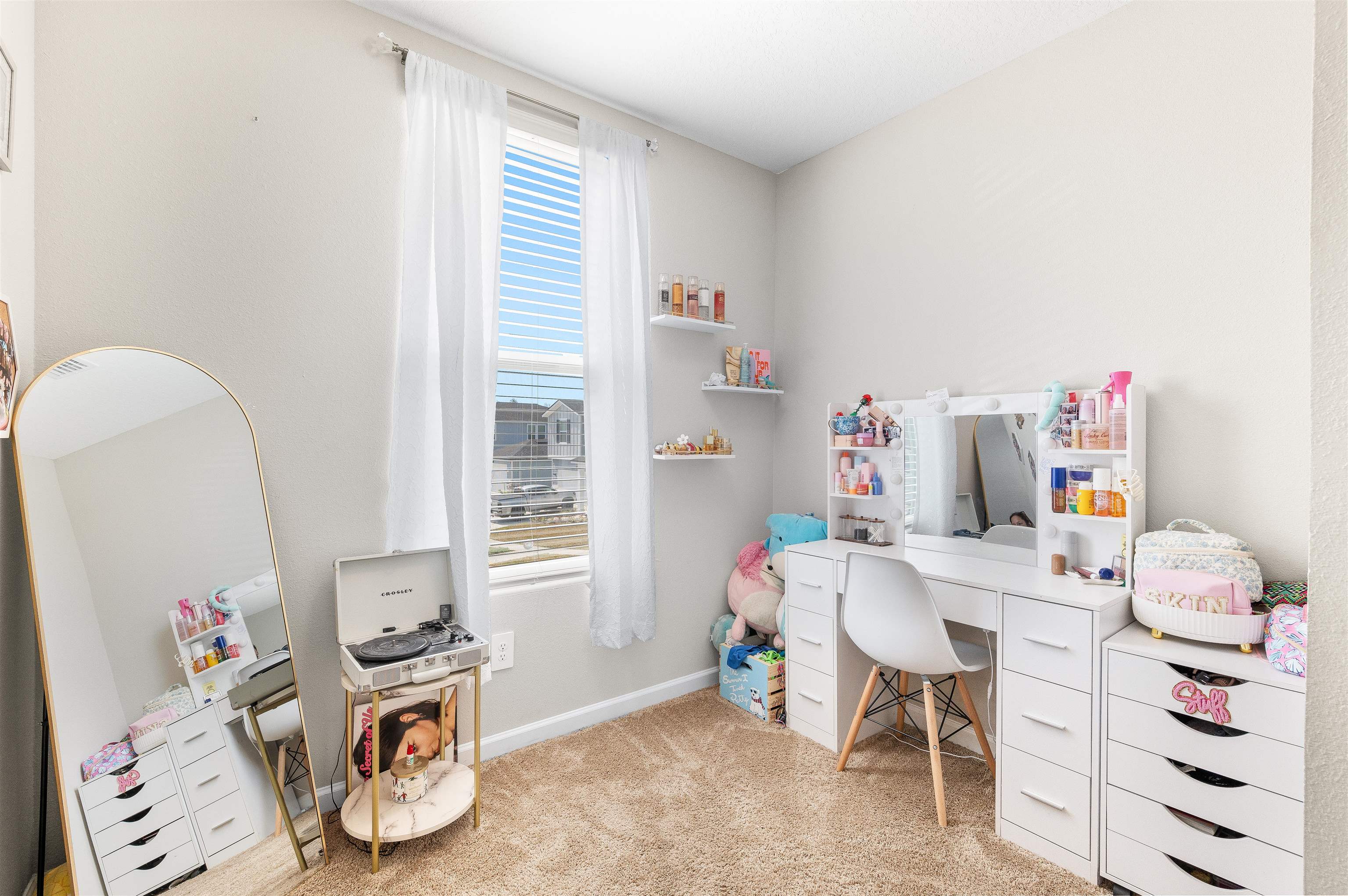 71 Barbosa Trail St. Augustine, FL 32095 - Photo 24 of 51 a bedroom with a bed and a table in it