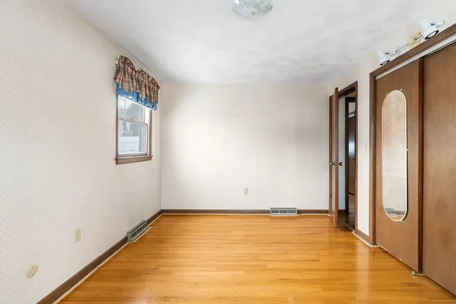 $229,900 | 1037 Elmwood Drive, Endicott, NY 13760