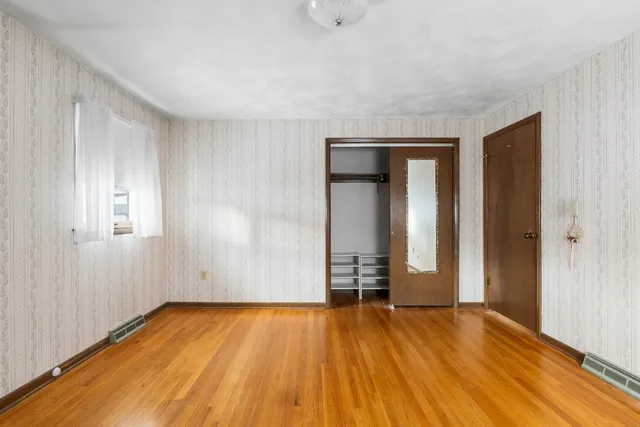 $229,900 | 1037 Elmwood Drive, Endicott, NY 13760