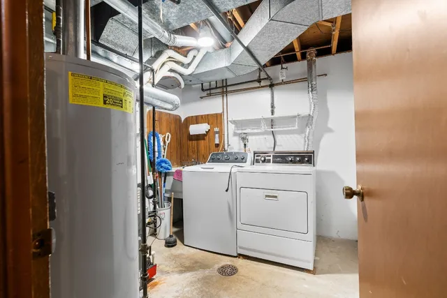 $229,900 | 1037 Elmwood Drive, Endicott, NY 13760