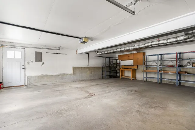 $229,900 | 1037 Elmwood Drive, Endicott, NY 13760