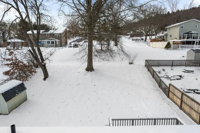 $229,900 | 1037 Elmwood Drive, Endicott, NY 13760