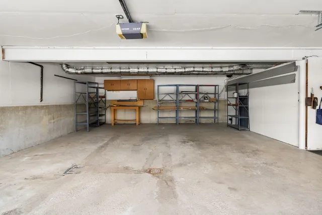 $229,900 | 1037 Elmwood Drive, Endicott, NY 13760