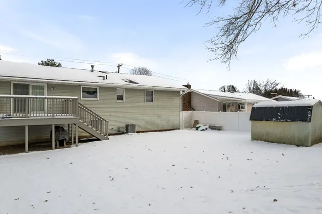 $229,900 | 1037 Elmwood Drive, Endicott, NY 13760