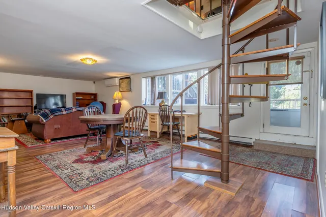 $475,000 | 30 Glenerie Lane, Saugerties, NY 12477