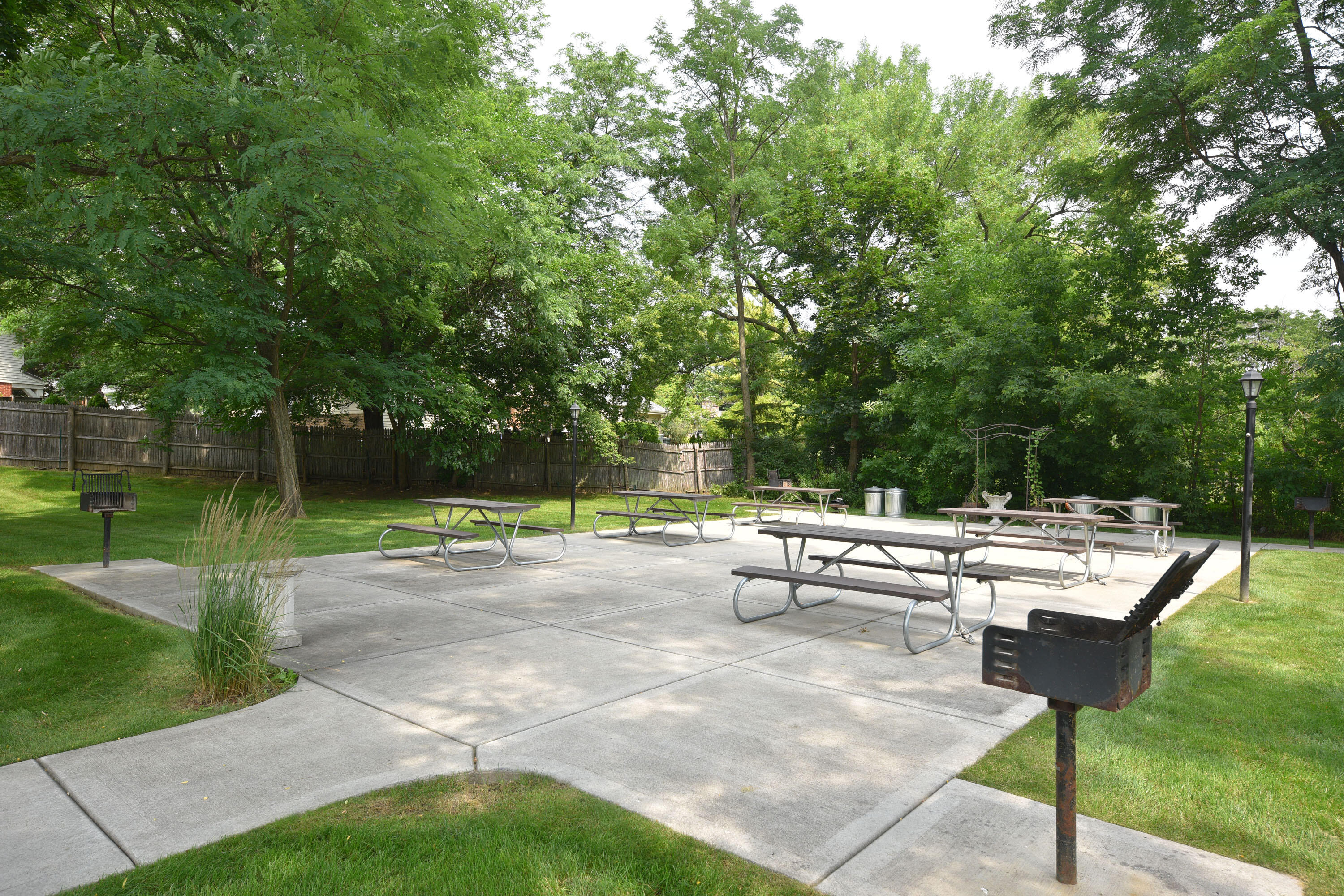 2200 Good Hope Road, Unit 117 Glendale, WI 53209 - Photo 15 of 18 Grilling/Picnic Area