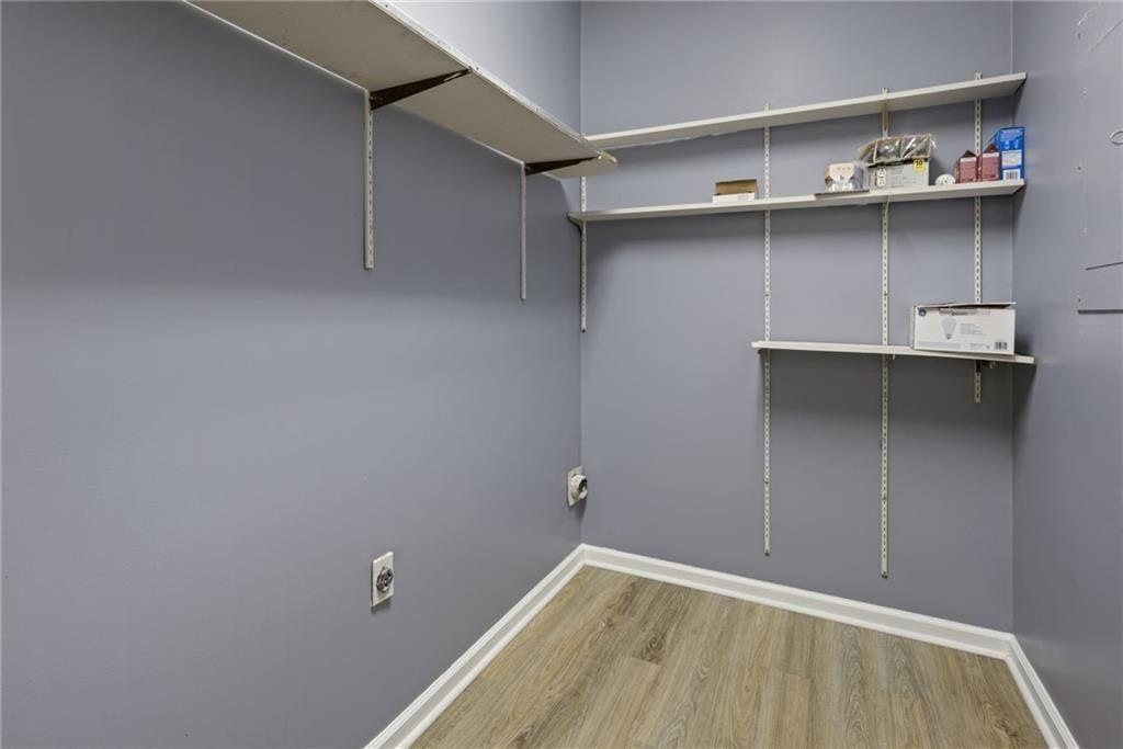705 Edgewater Trail Sandy Springs, GA 30328 - Photo 20 of 36 a view of room with cabinets