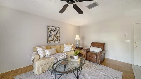 $284,900 | 6810 9th Avenue West, Bradenton, FL 34209