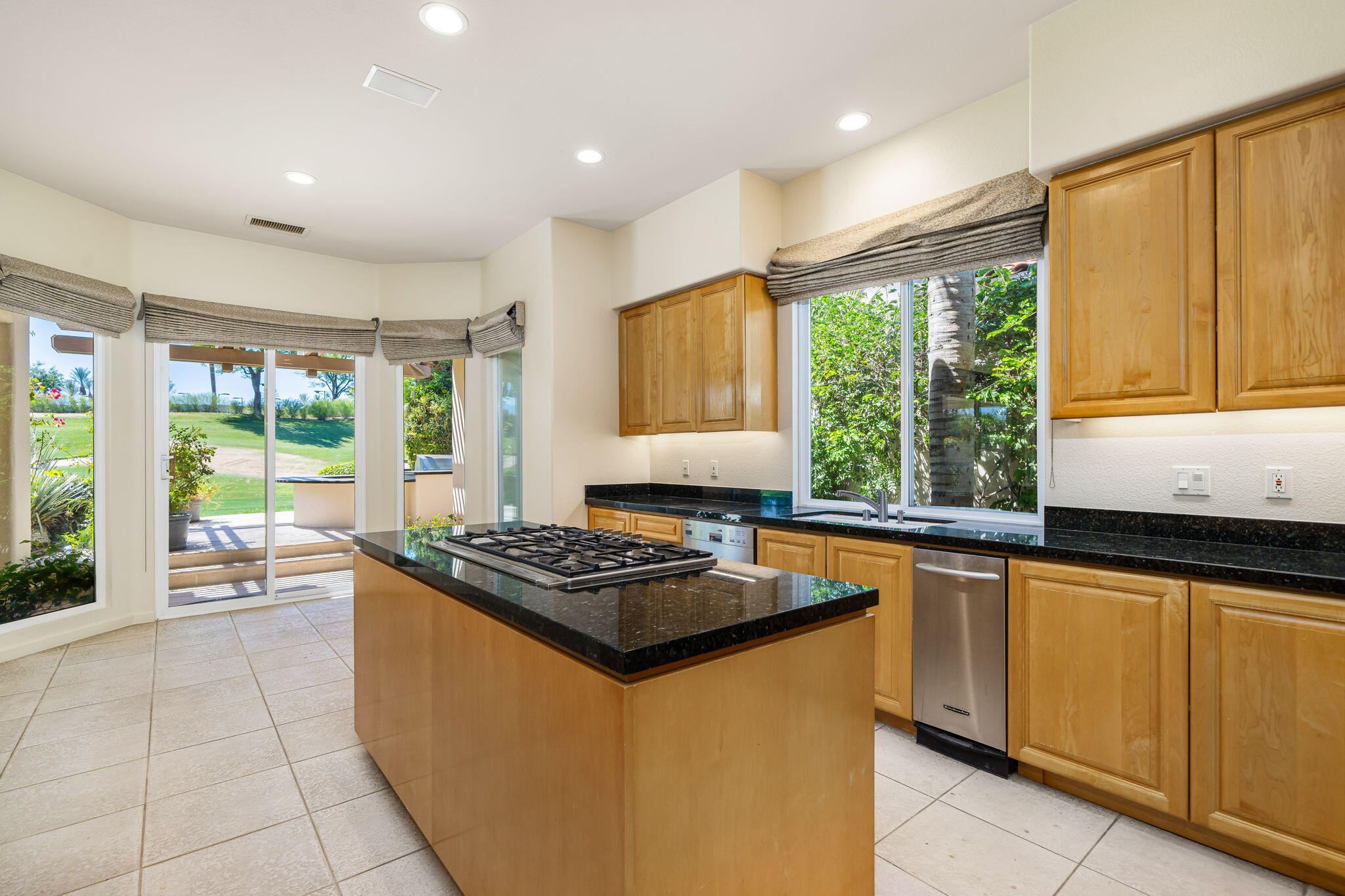 505 Indian Ridge Drive Palm Desert, CA 92211 - Photo 8 of 62 8-web-or-mls-JDRisge_OPMG_0526_023