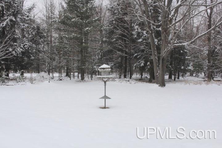 5022 18th Road Escanaba, MI 49829 - Photo 19 of 23