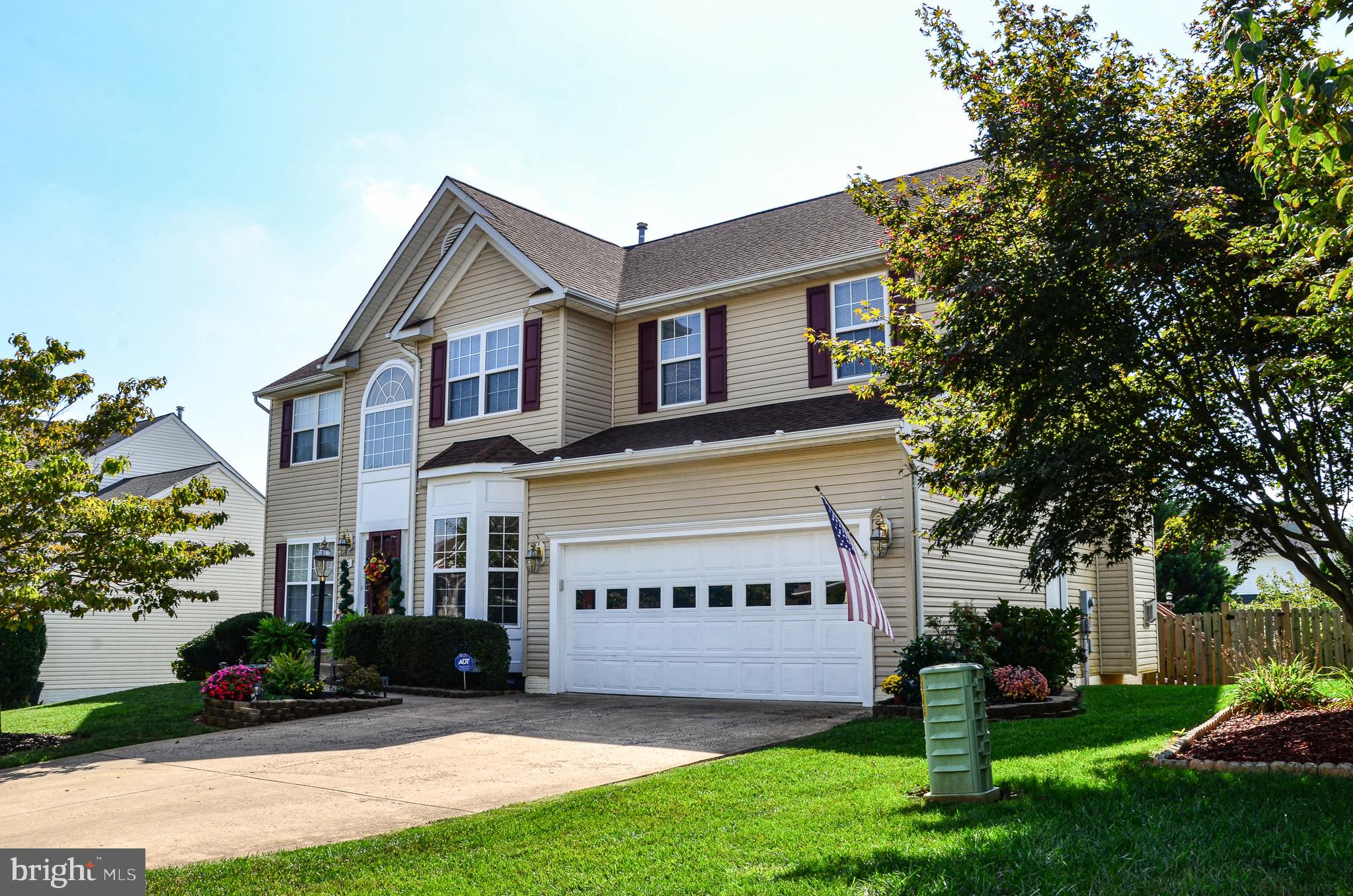 700 Race Course Road Warrenton, VA 20186 - Photo 2 of 37 Huge 2 Car Garage