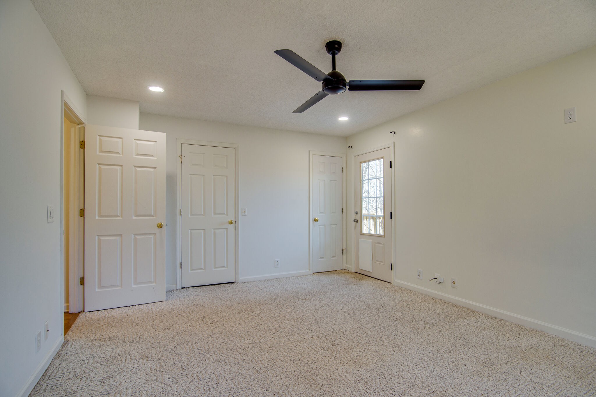 7325 Overby Road Fairview, TN 37062 - Photo 26 of 49 an empty room with closet and windows